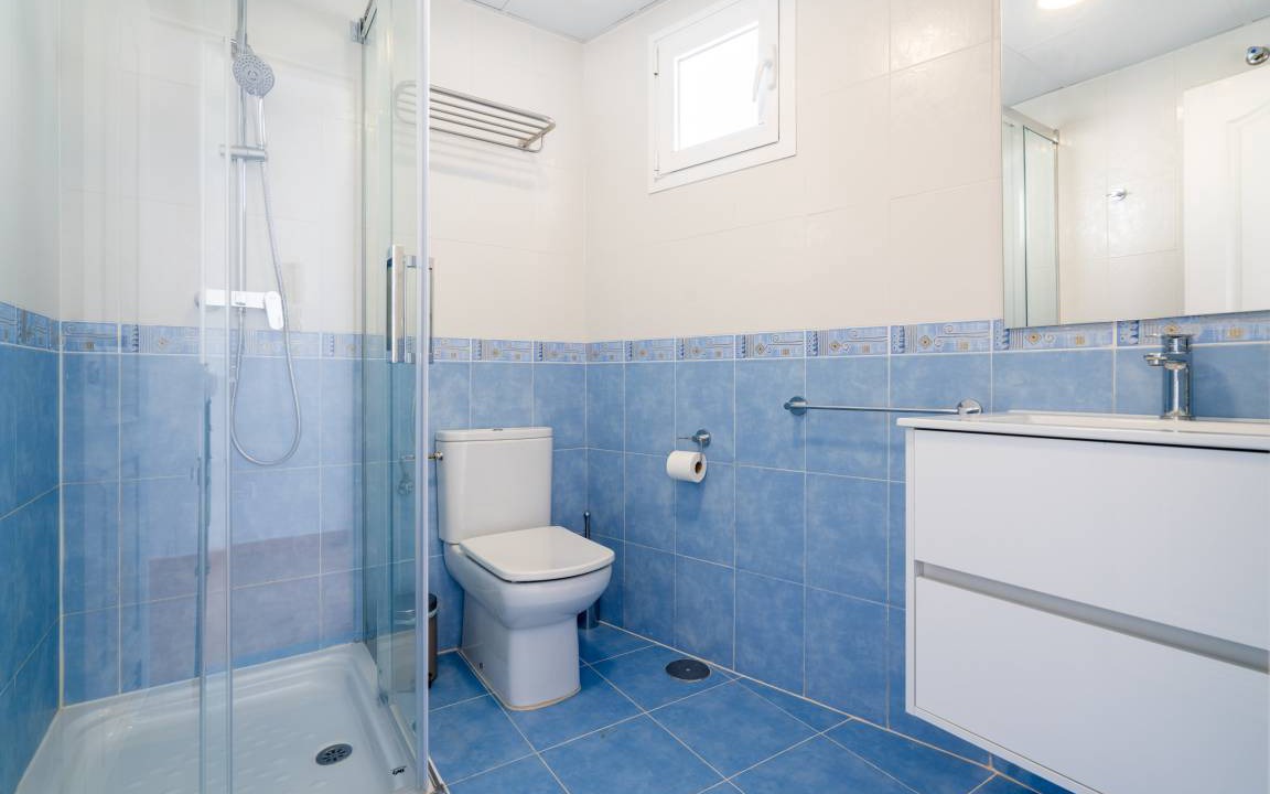 Photo of Bathroom in Vista de los Angeles-Rumina
