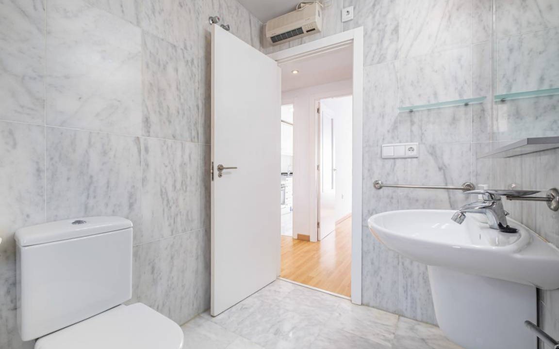 Photo of Bathroom in Benidorm Centro