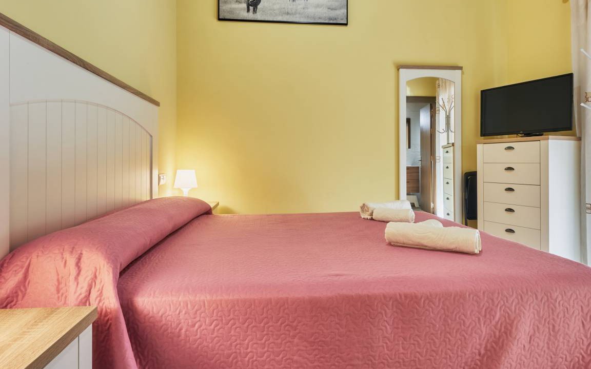 Photo of Bedroom in Puente de Domingo Florez