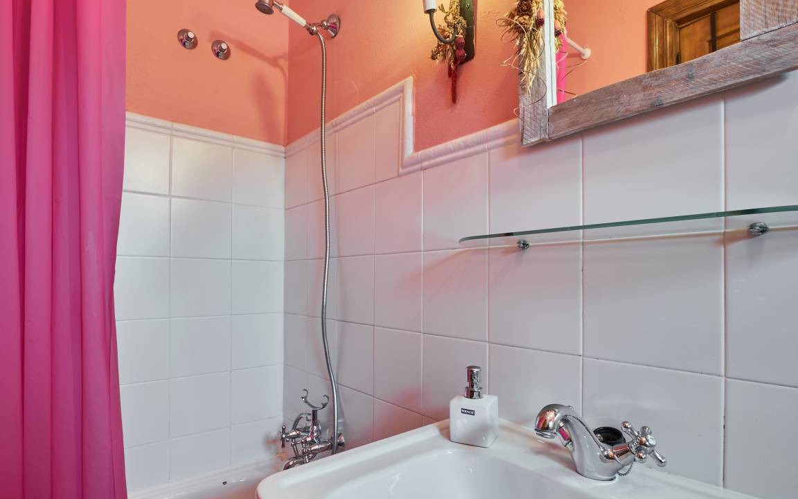Photo of Bathroom in Robledo de la Guzpena