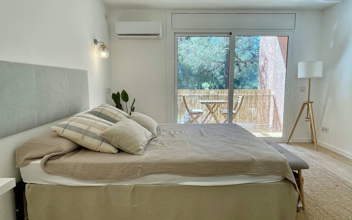 Photo of Bedroom in Pals