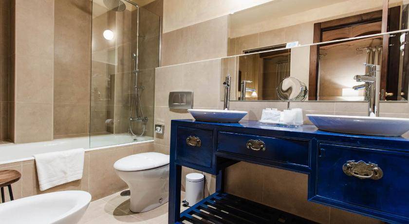 Photo of Bathroom in Jerte