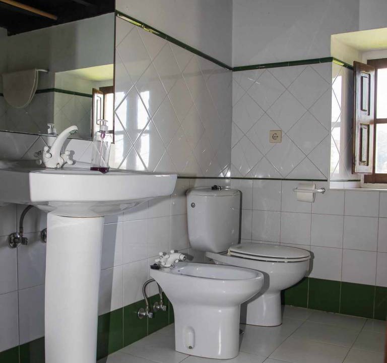 Photo of Bathroom in Linares