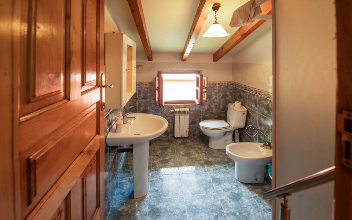 Photo of Bathroom in Ardisana
