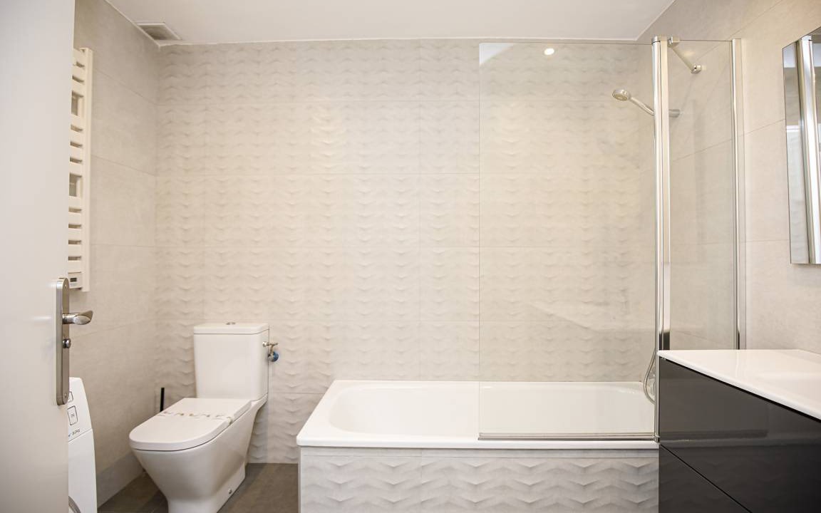 Photo of Bathroom in Montjuic
