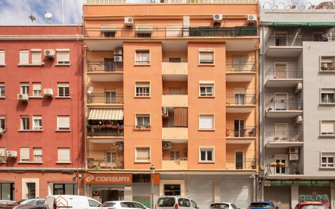 Photo of Buildings in Nou Moles