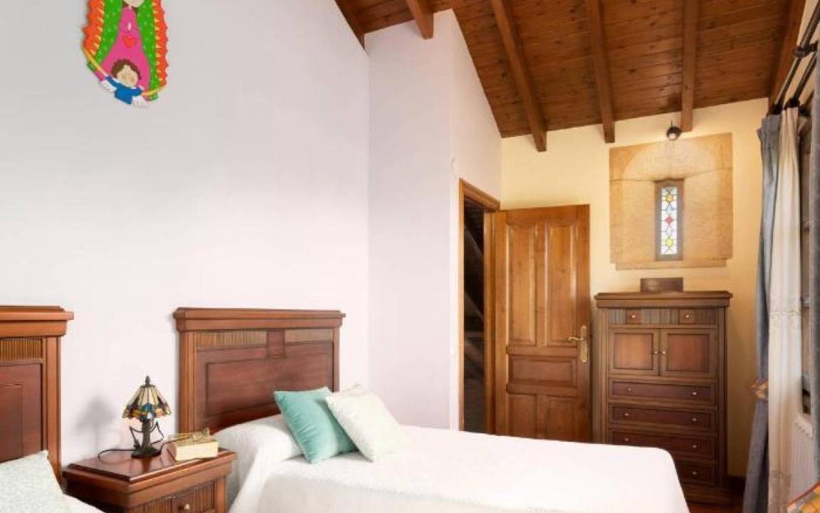 Photo of Bedroom in Naves