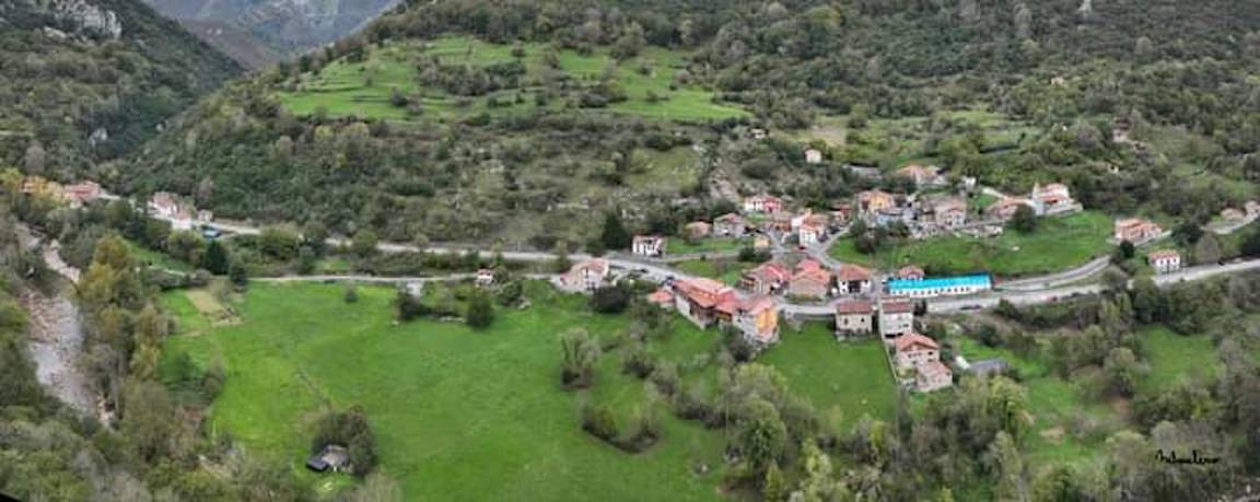 Photo of Buildings in Trescares