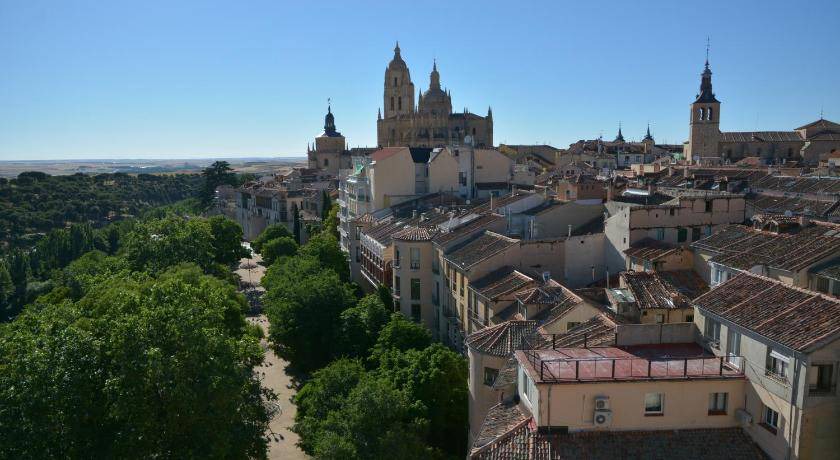 Photo of Others in Segovia Old Town