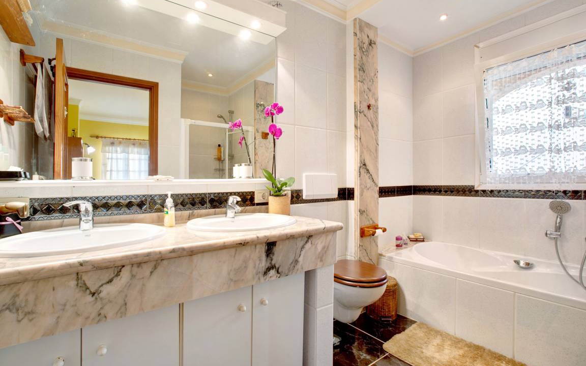 Photo of Bathroom in Tejina