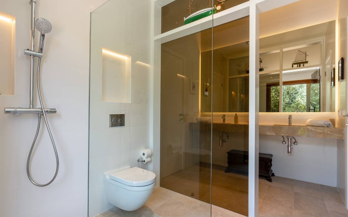 Photo of Bathroom in Estellencs