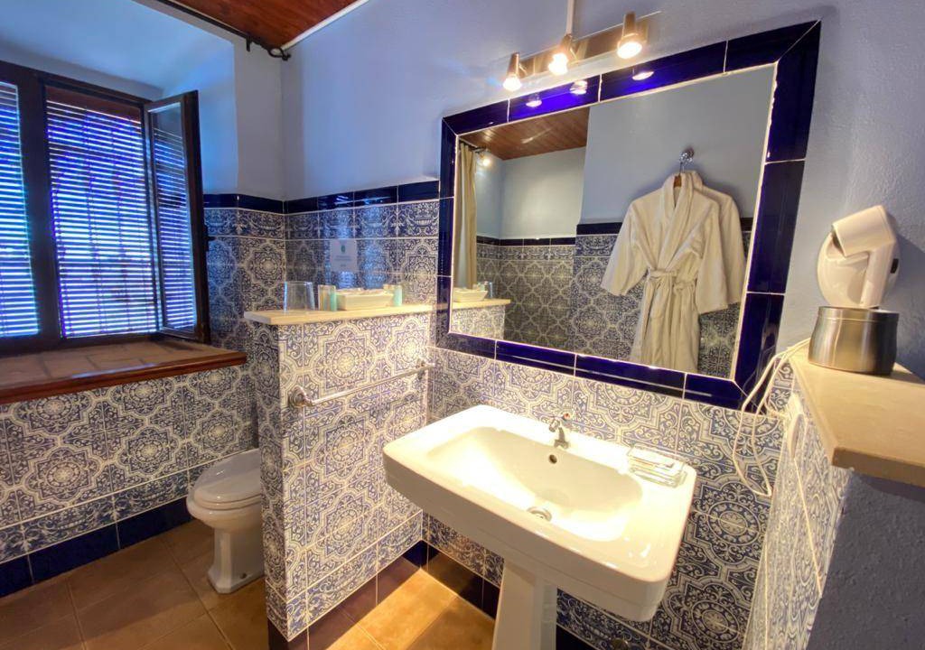 Photo of Bathroom in Montoro