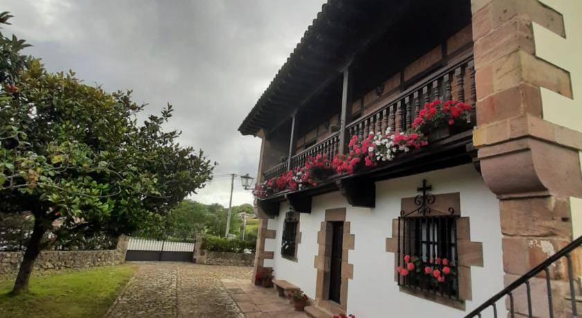 Photo of Others in Santillana del Mar