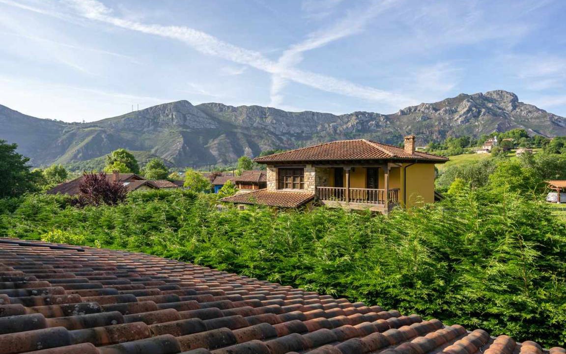 Photo of Buildings in Margolles