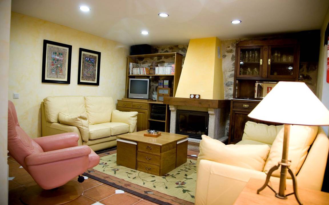 Photo of Livingroom in Fuentes de Penacorada