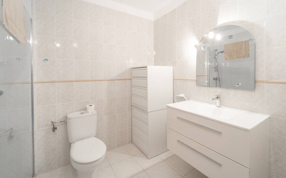 Photo of Bathroom in Roses Town Center