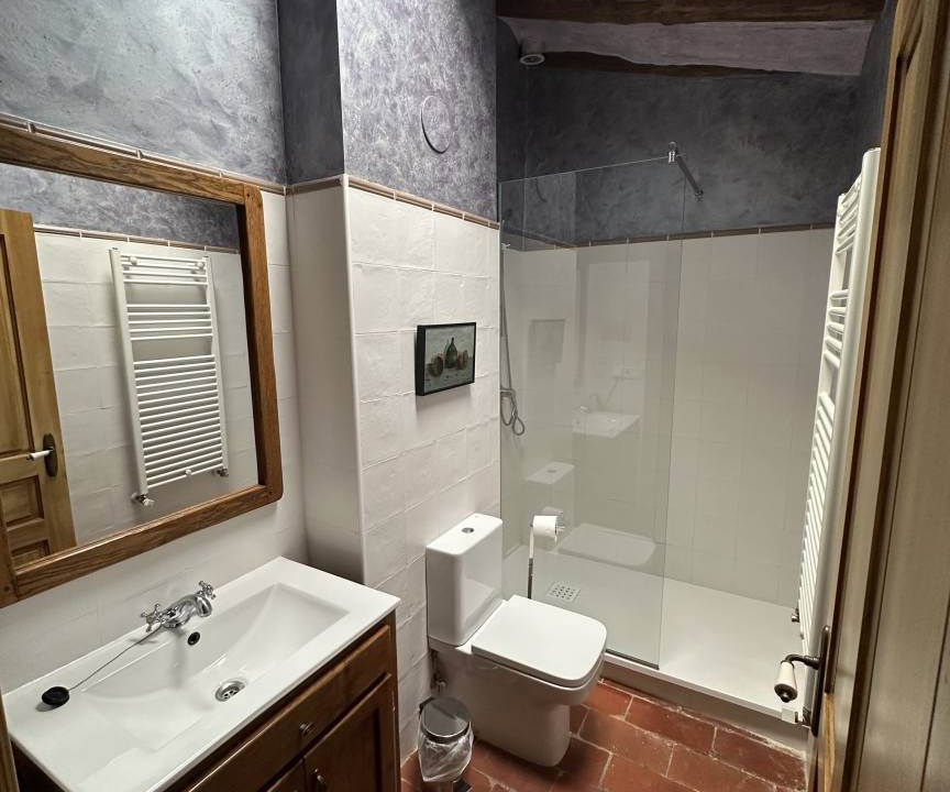 Photo of Bathroom in Lerin