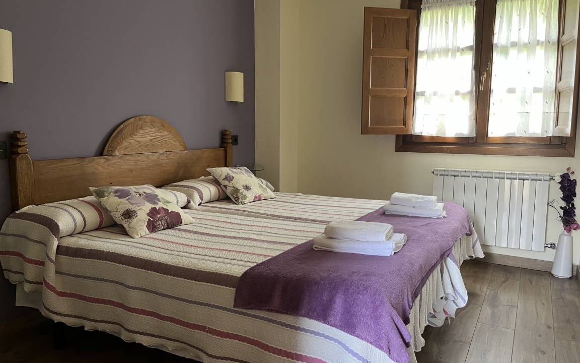 Photo of Bedroom in Allande