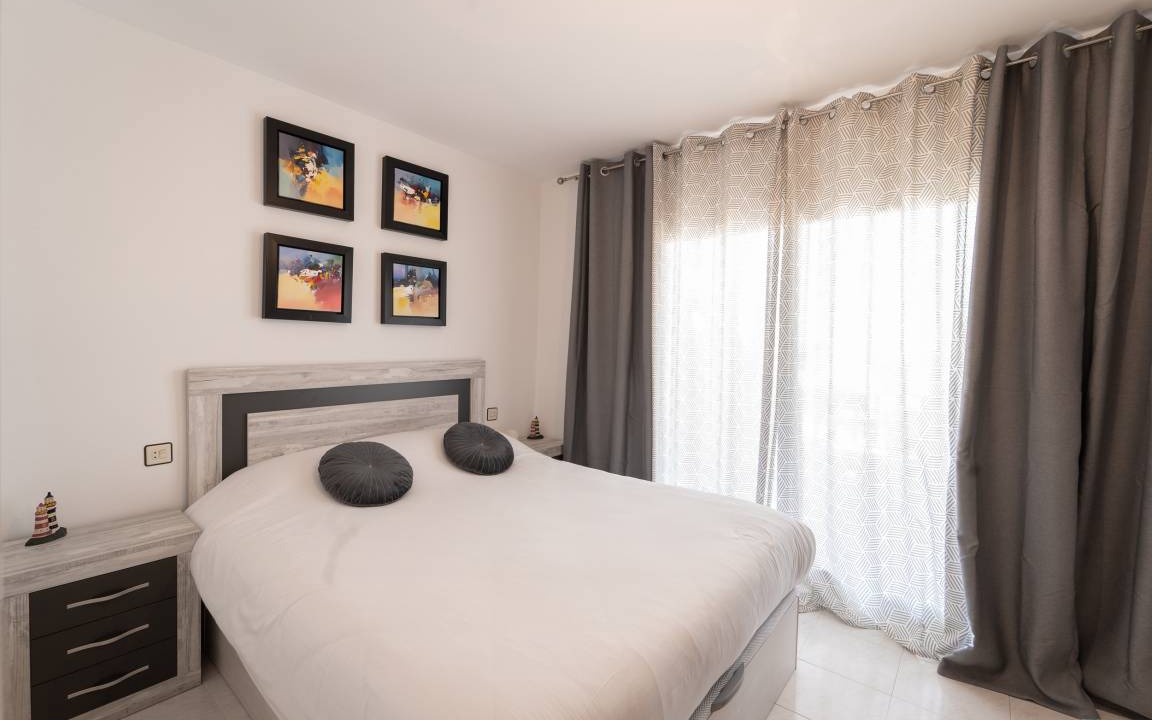 Photo of Bedroom in Roses Town Center