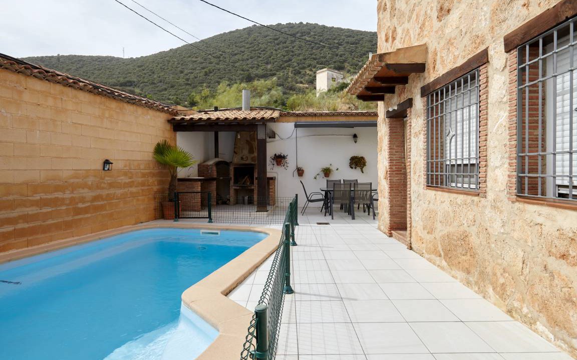Photo of Patio Balcony in Arbuniel