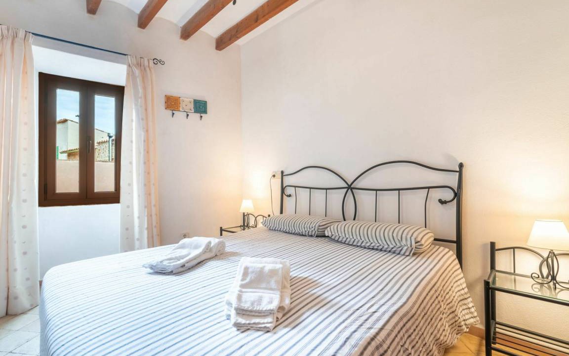 Photo of Bedroom in Banyalbufar