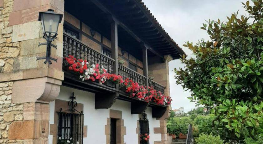 Photo of Others in Santillana del Mar