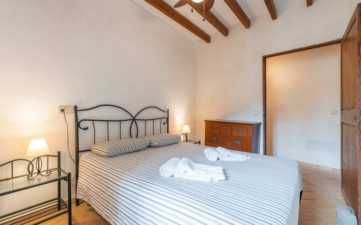 Photo of Bedroom in Banyalbufar