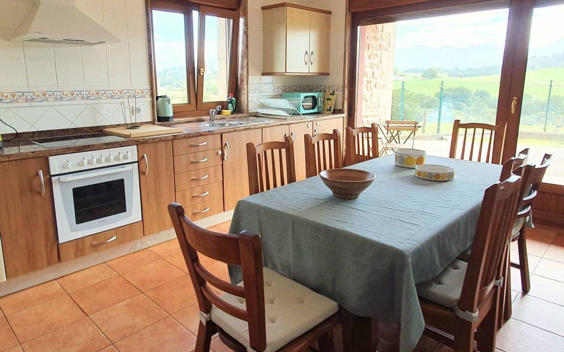 Photo of Kitchen in Parres