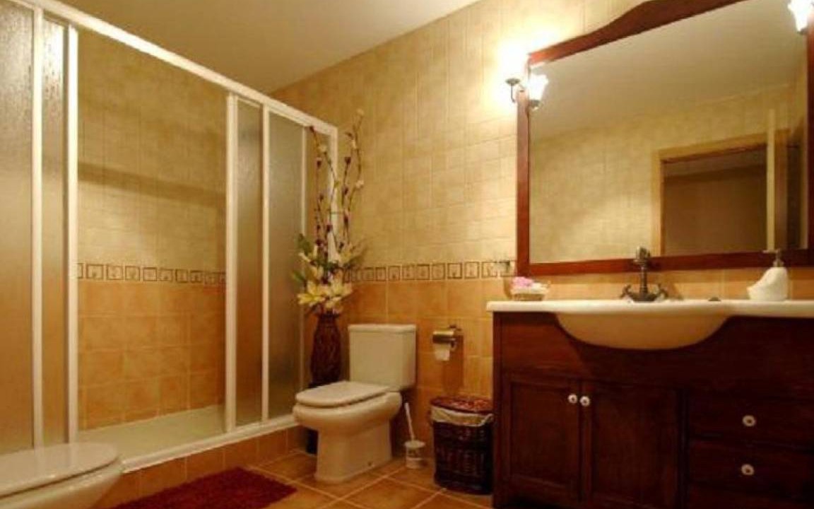 Photo of Bathroom in Maluenda