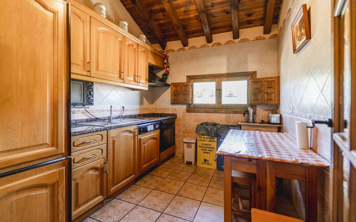 Photo of Kitchen in Valle de Valdelaguna