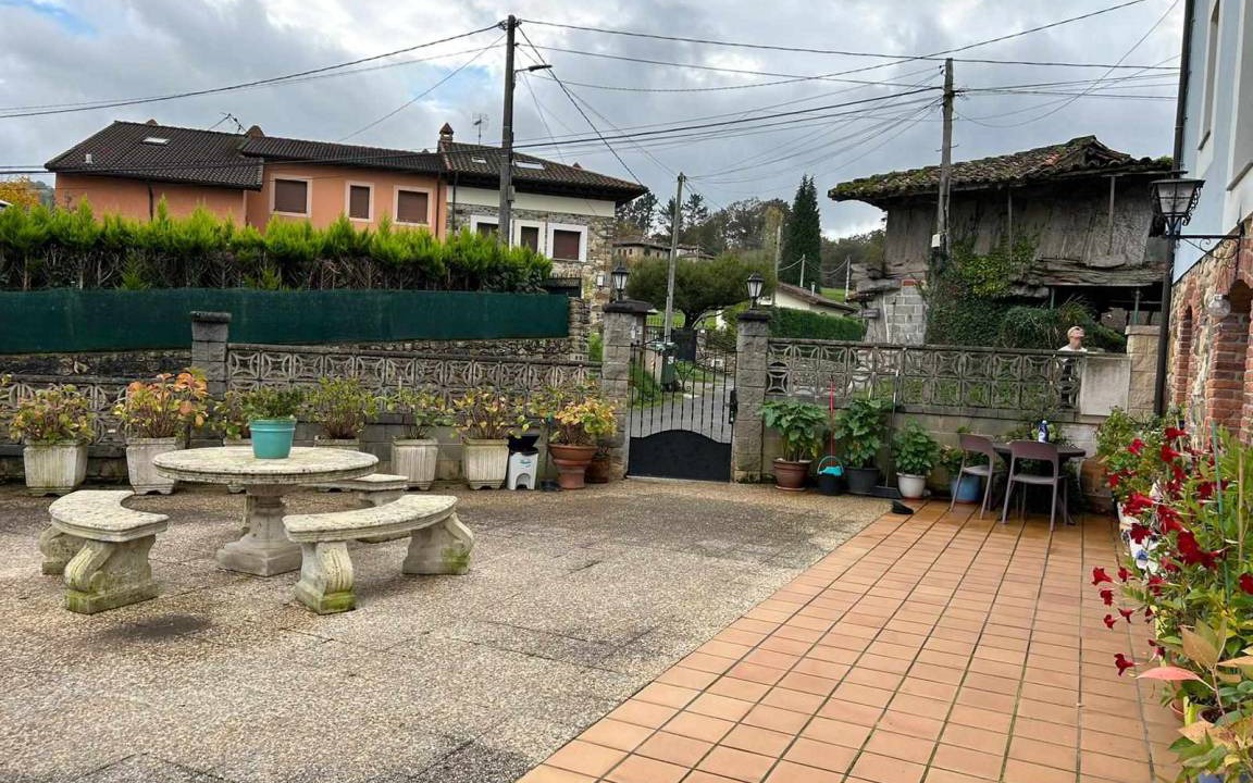 Photo of Others in Romillo