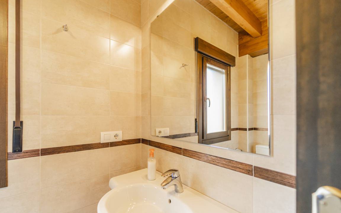 Photo of Bathroom in Espeja de San Marcelino