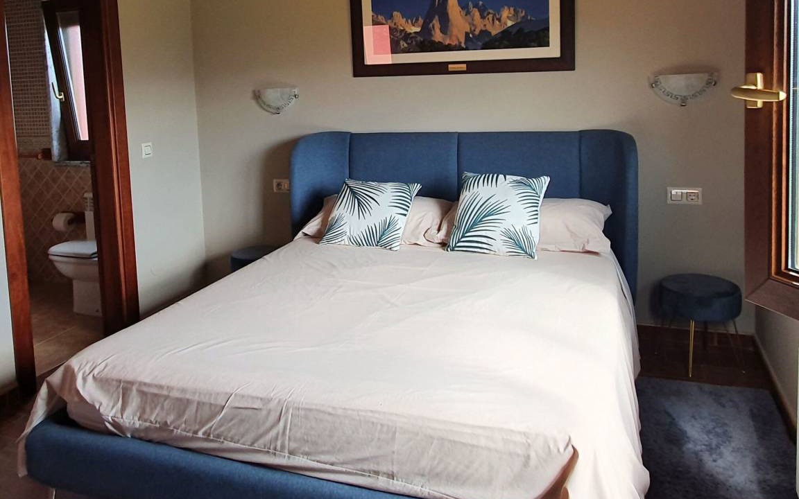 Photo of Bedroom in Parres