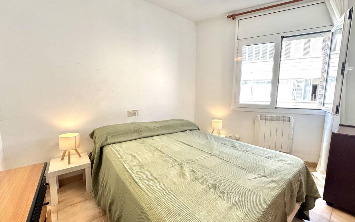Photo of Bedroom in Roses Town Center