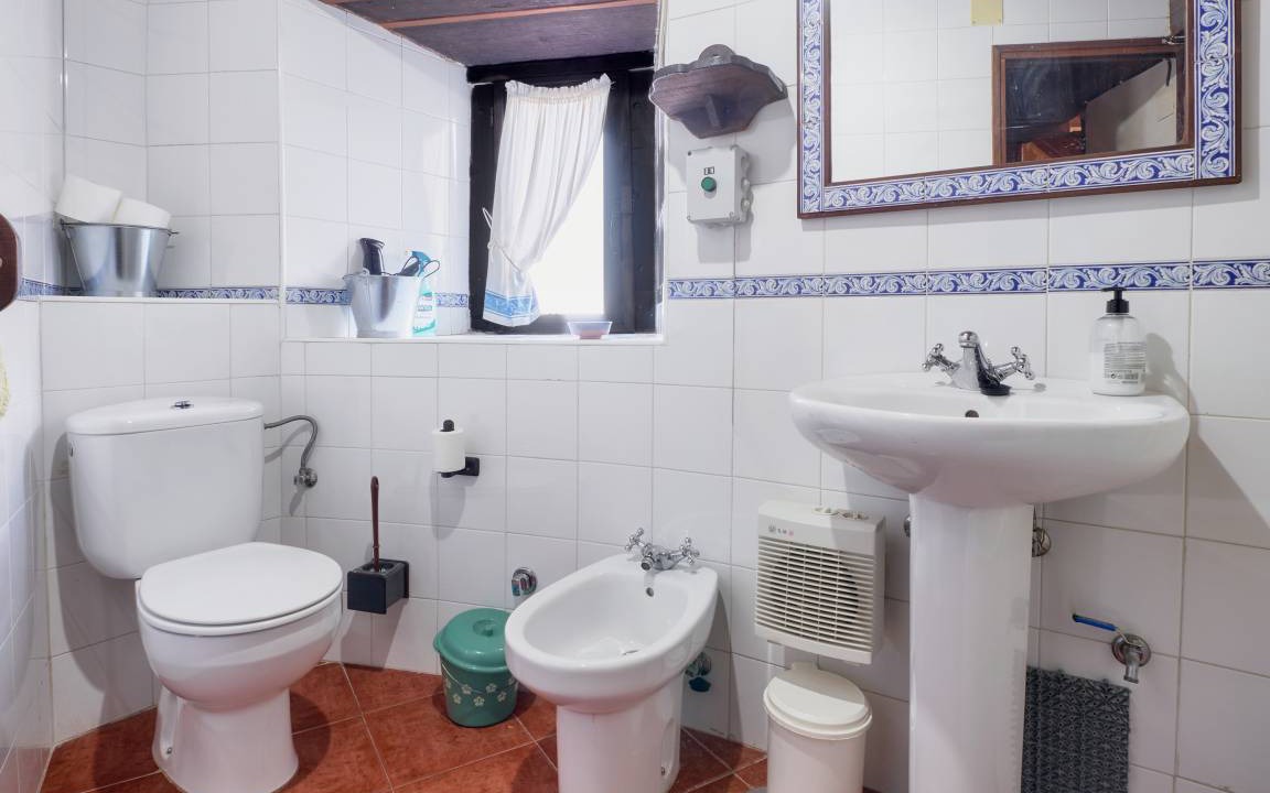 Photo of Bathroom in Odollo