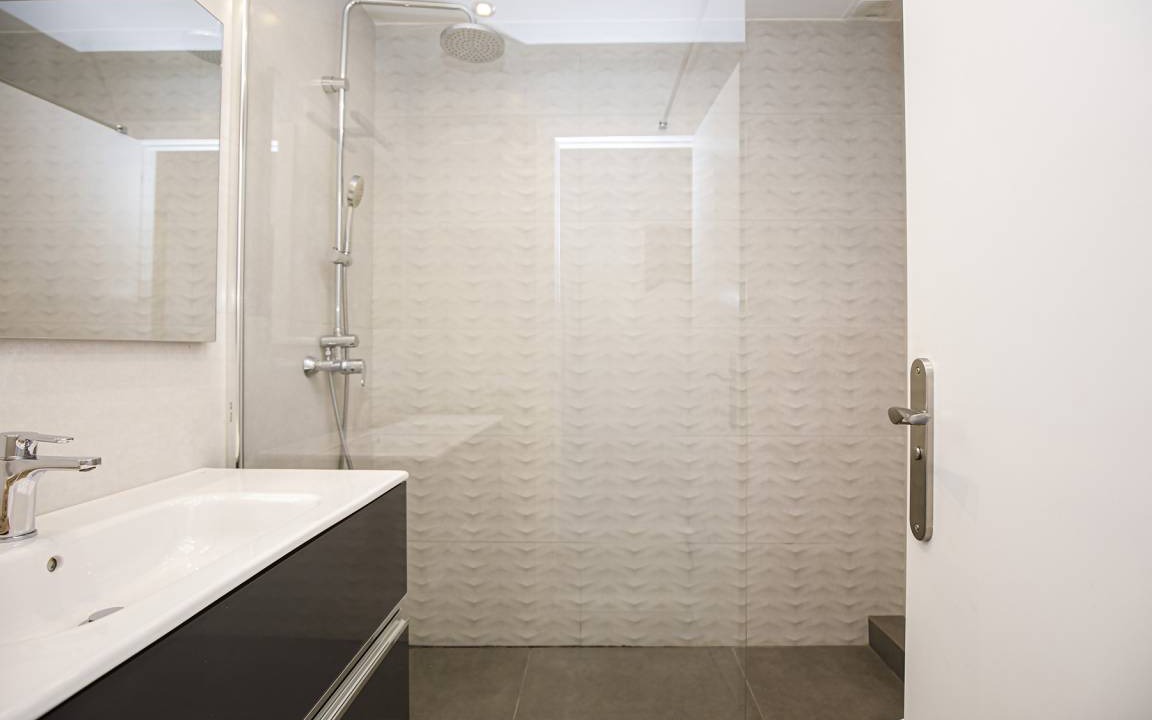 Photo of Bathroom in Montjuic