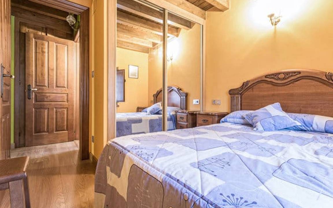 Photo of Bedroom in Trescares