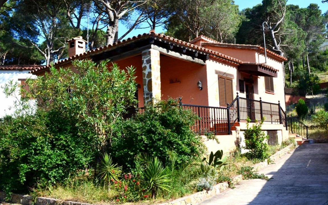 Photo of Buildings in Begur