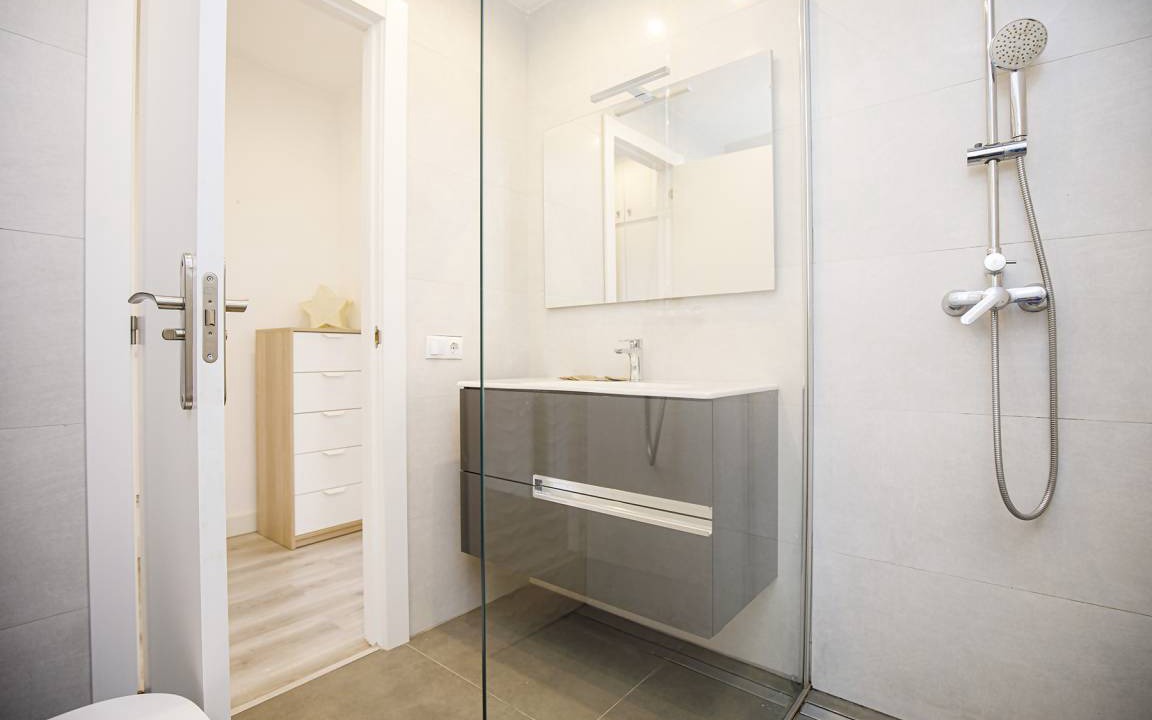 Photo of Bathroom in Montjuic