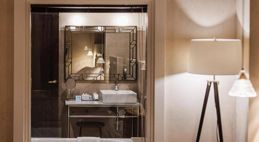 Photo of Bathroom in Jerte