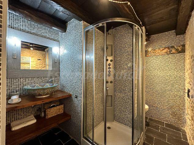 Photo of Bathroom in Haza