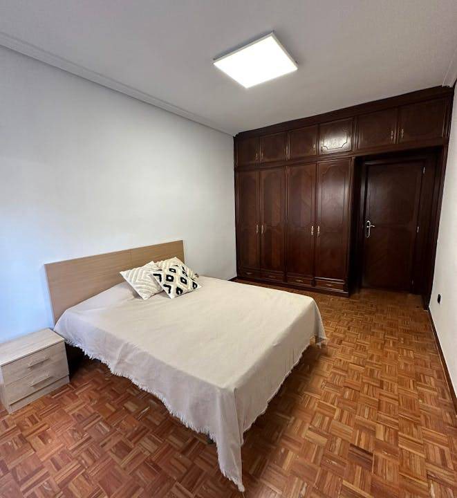 Photo of Bedroom in Logrono City Centre