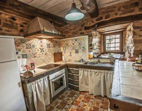 Photo of Kitchen in Valdespino de Somoza
