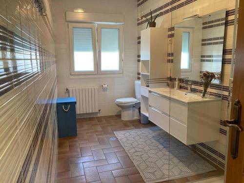 Photo of Bathroom in Arcade