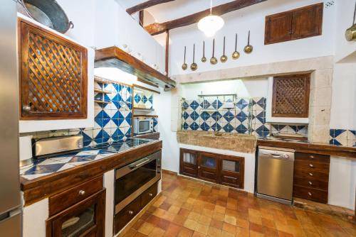 Photo of Kitchen in S'Arxiduc