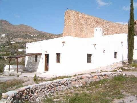 Photo of Buildings in Huebro