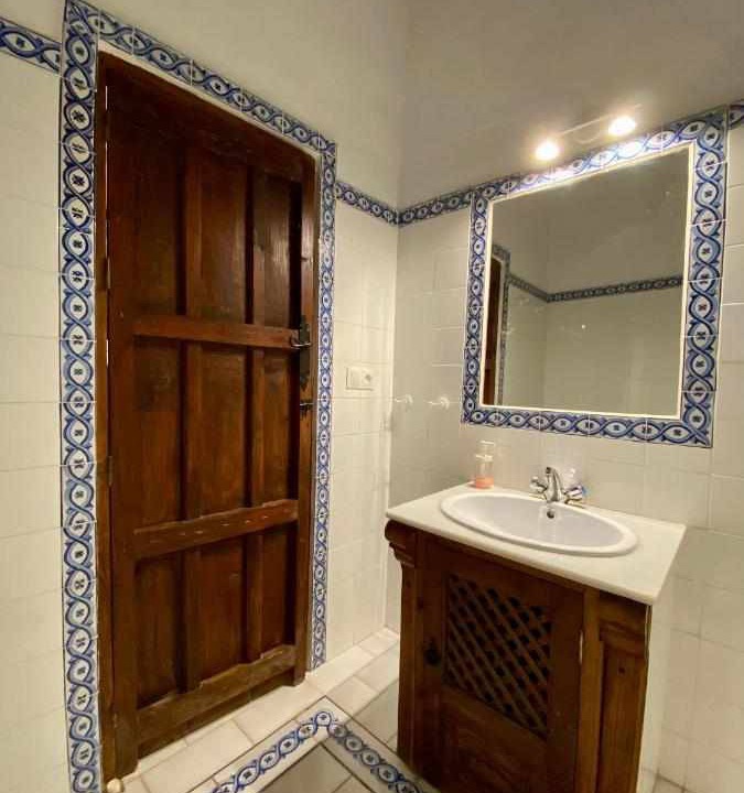 Photo of Bathroom in Higuera de la Sierra