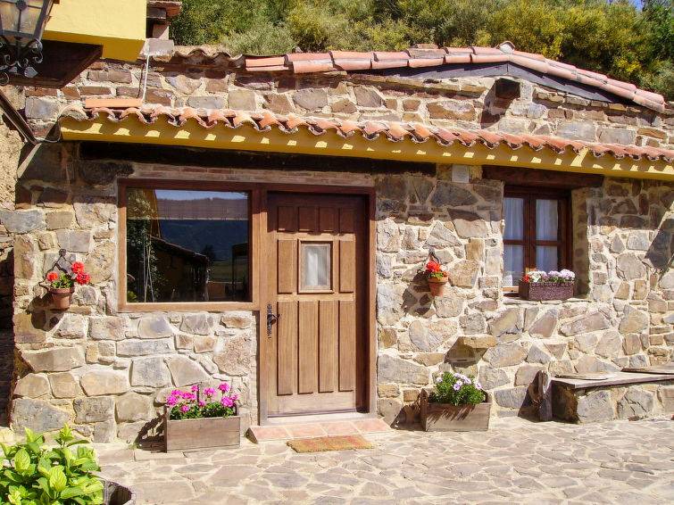 Photo of Buildings in Cillorigo de Liebana