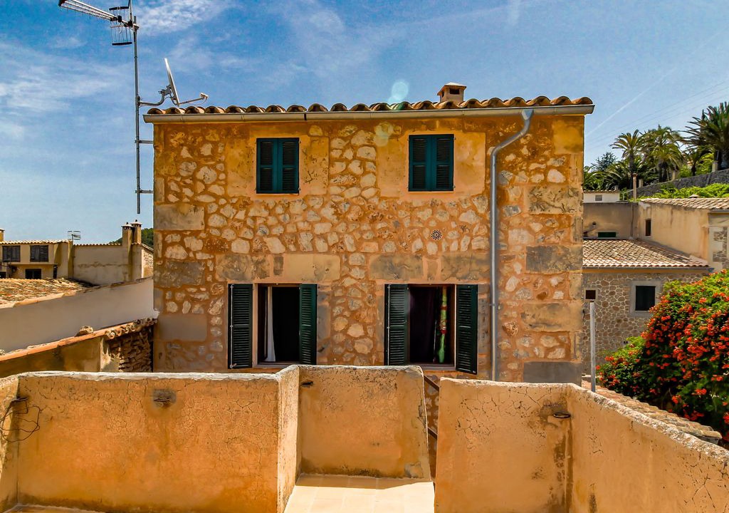 Photo of Buildings in Banyalbufar