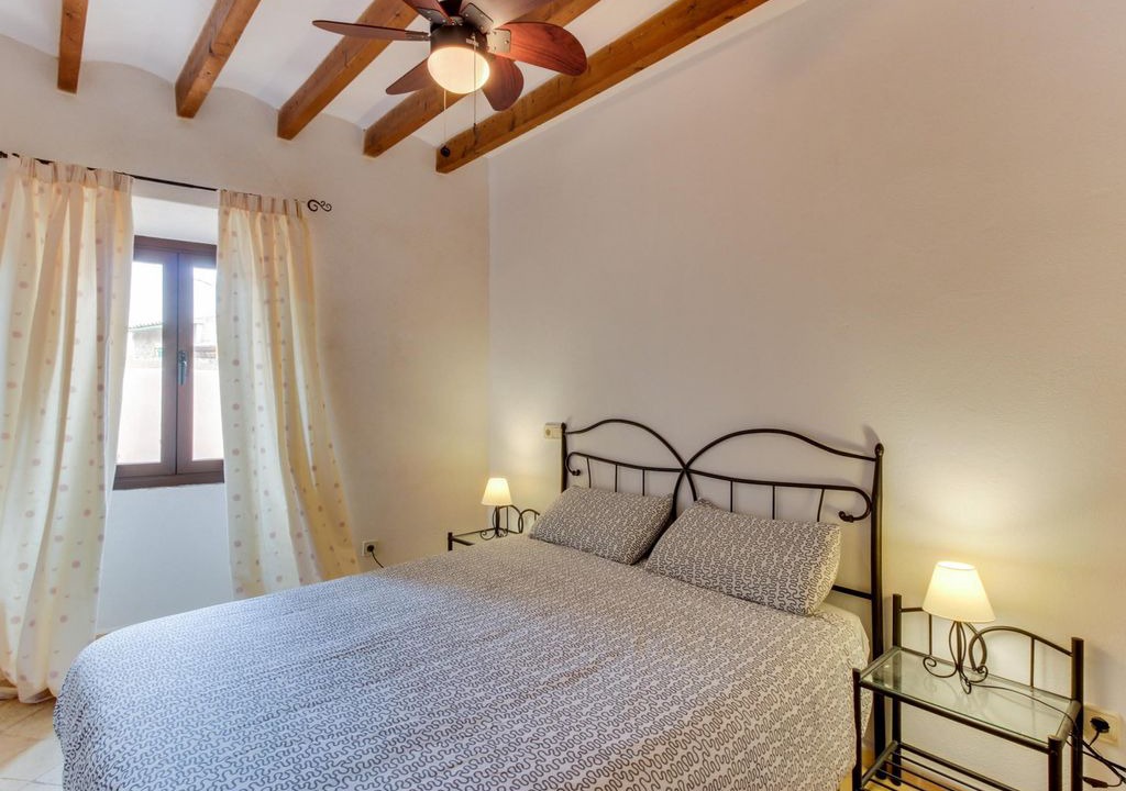 Photo of Bedroom in Banyalbufar